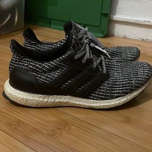Mens ultraboost sneakers